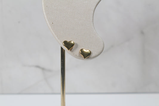 Pequeño corazón dorado