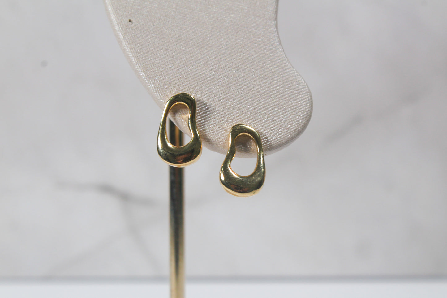 Ripple Studs